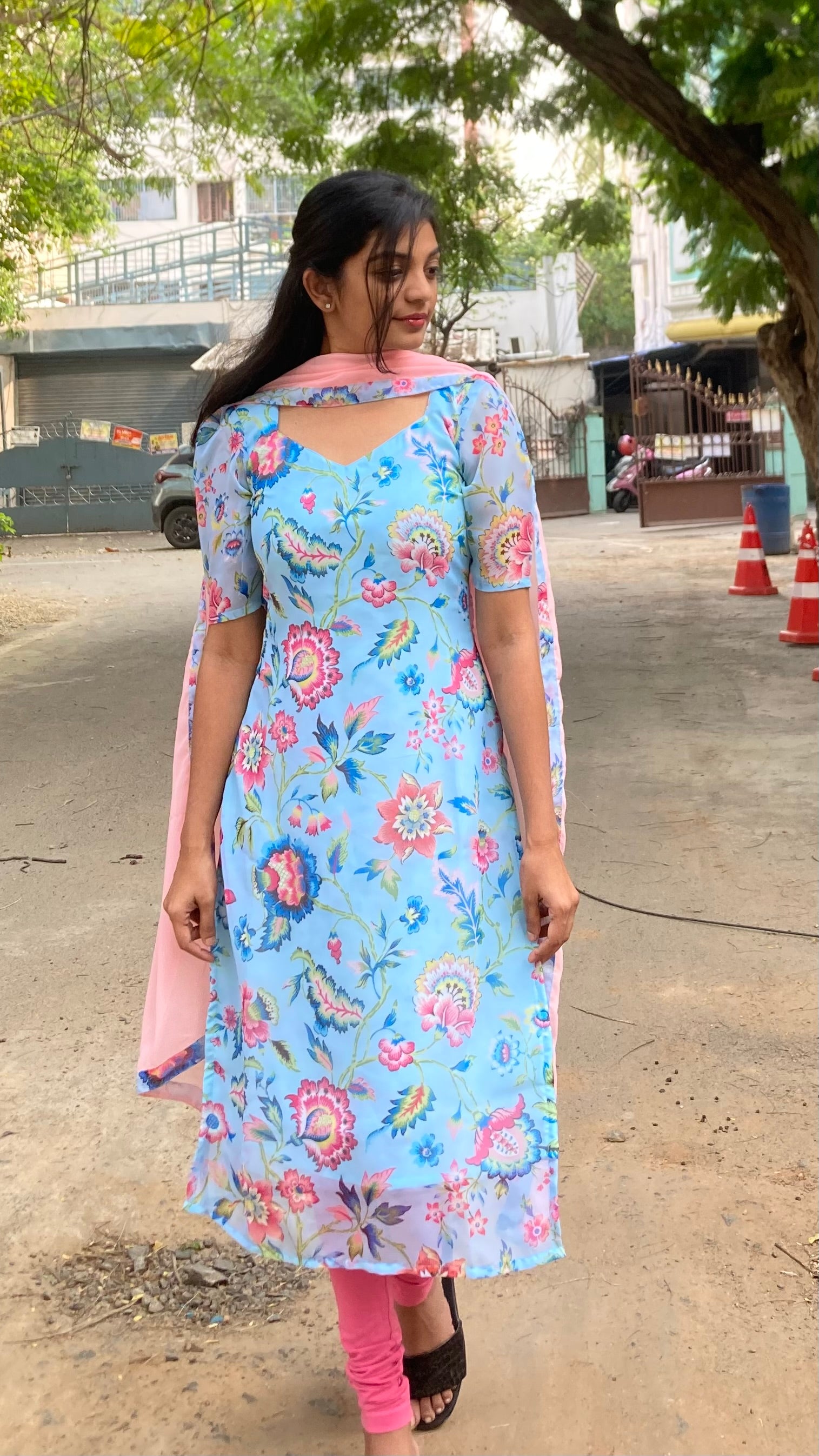 Frozen floral- georgette top and dupatta set