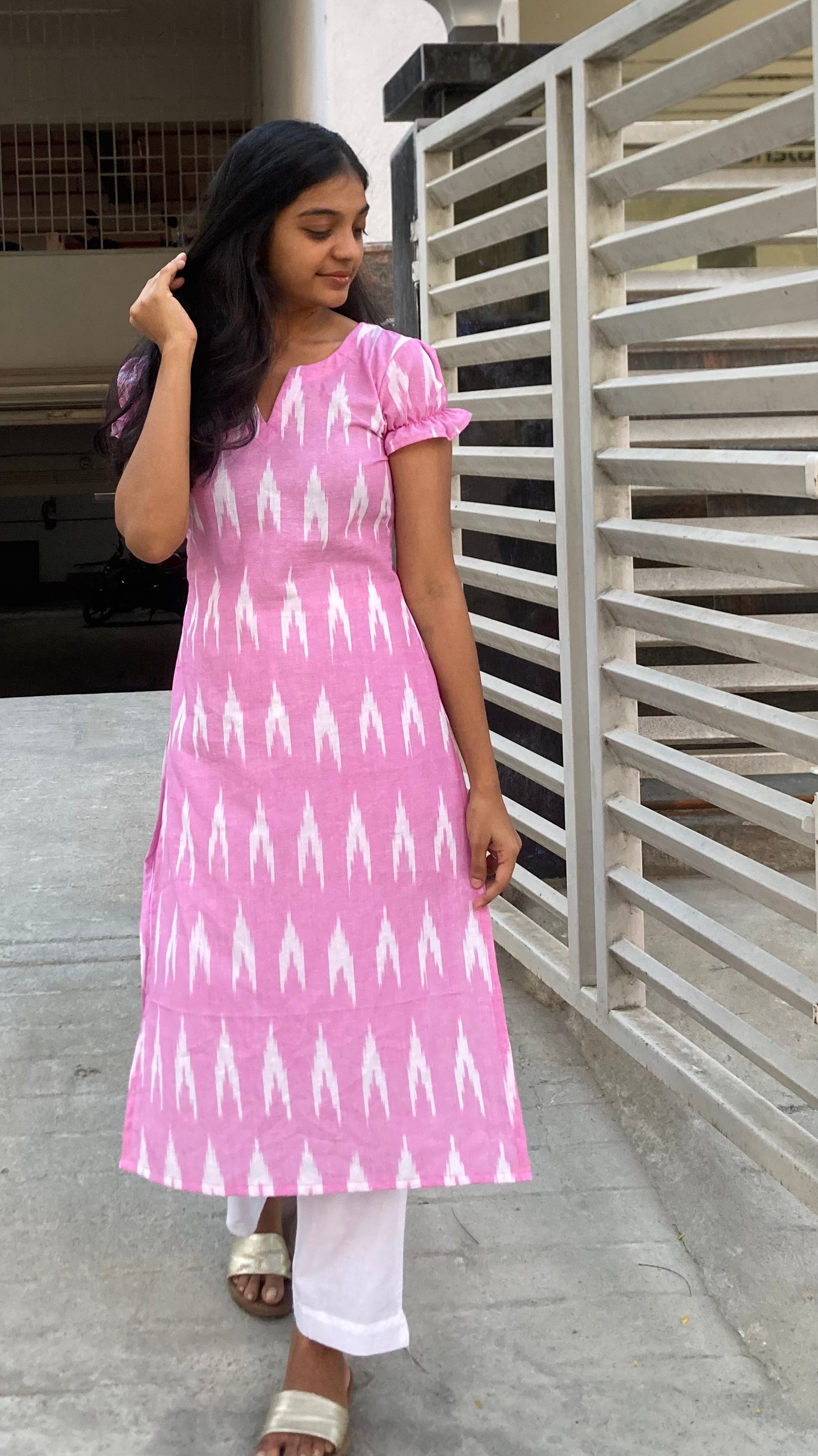 Pink Ikkat kurti