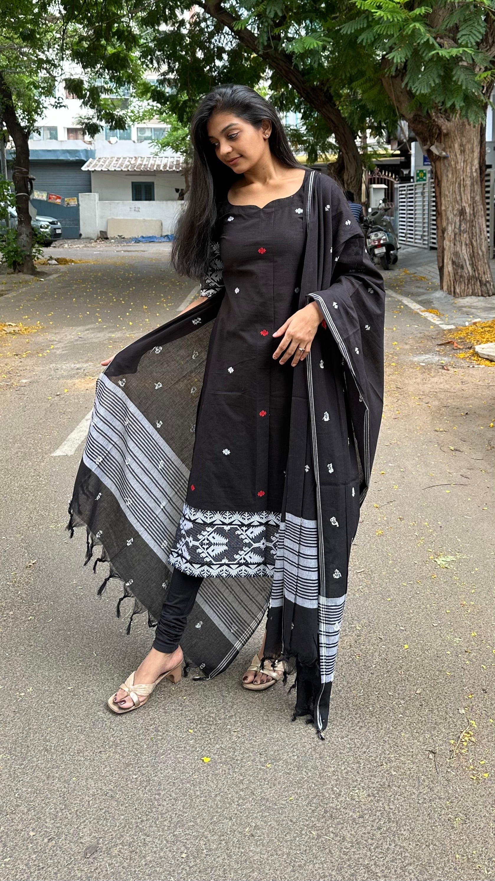 Jamdhani Black (2pc)