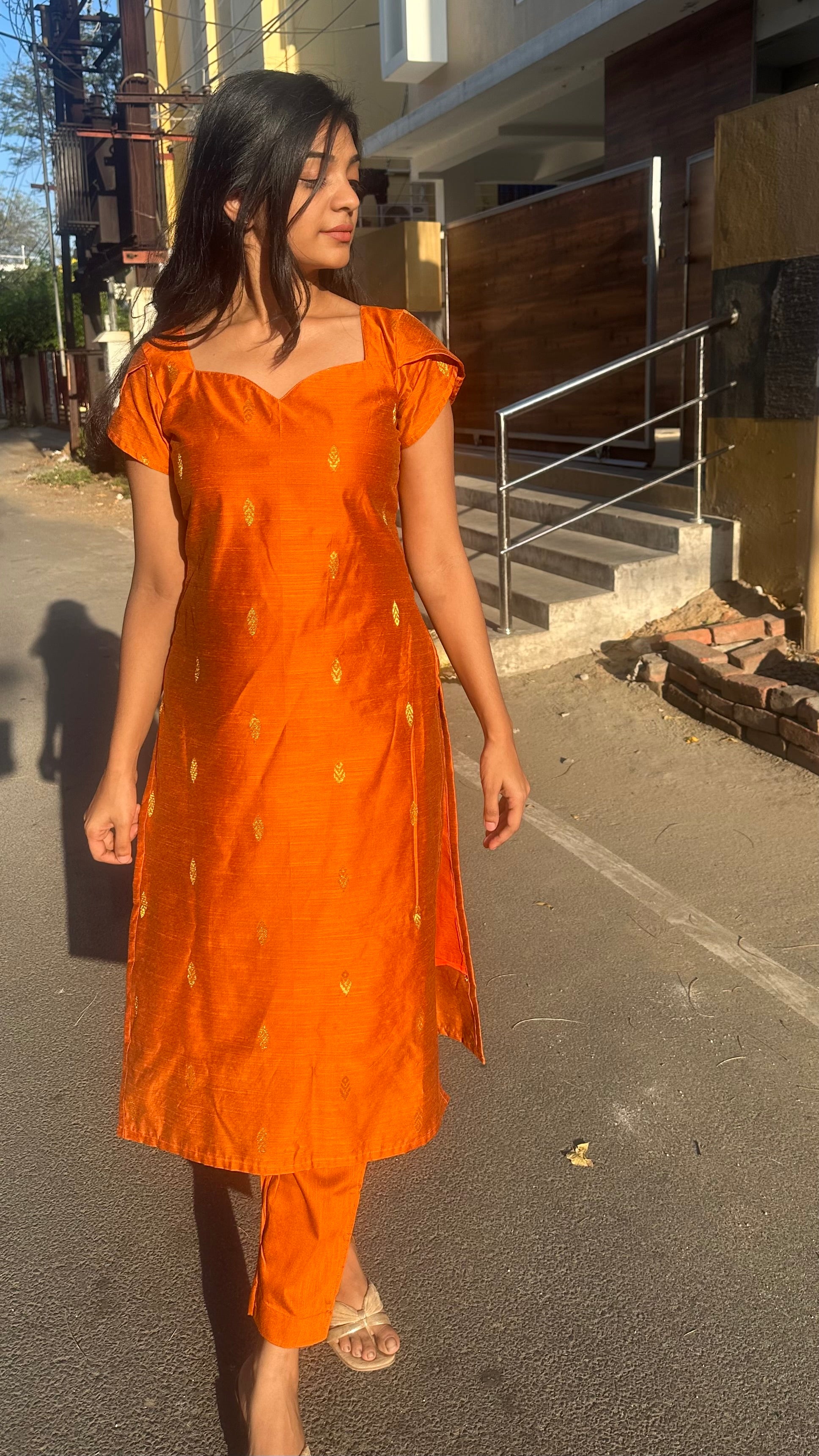 Orange mittai set