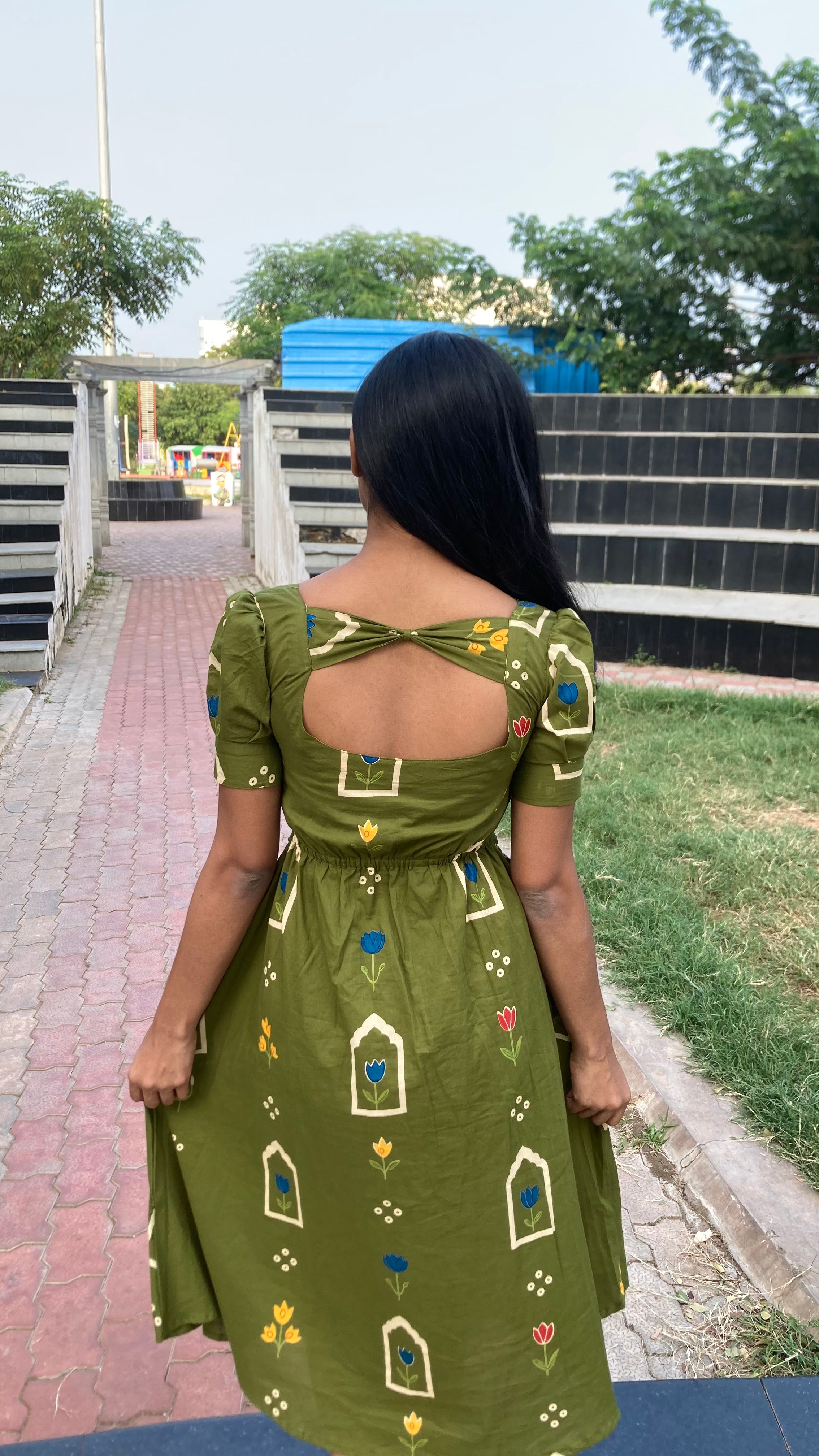 Aline frock with elastic back - Olive